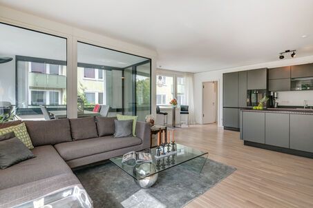 https://www.mrlodge.com/rent/3-room-apartment-munich-maxvorstadt-10201