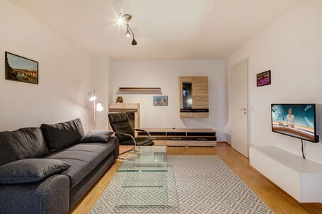 https://www.mrlodge.com/rent/1-room-apartment-munich-forstenried-10272