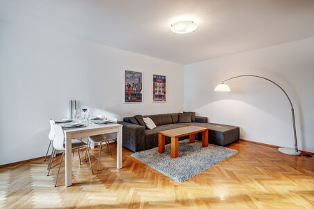 https://www.mrlodge.com/rent/3-room-apartment-munich-schwabing-10303