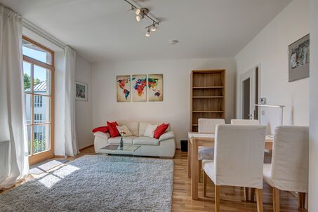 https://www.mrlodge.com/rent/1-room-apartment-munich-obersendling-10341