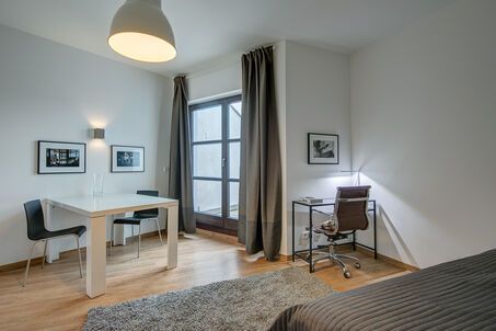 https://www.mrlodge.com/rent/1-room-apartment-munich-nymphenburg-10372