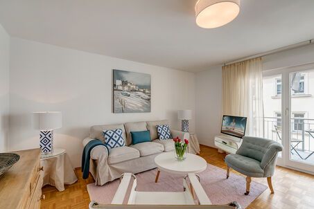 https://www.mrlodge.com/rent/2-room-apartment-munich-maxvorstadt-10545
