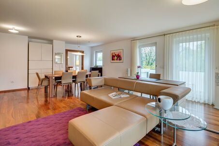 https://www.mrlodge.com/rent/3-room-apartment-munich-maxvorstadt-10552