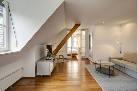 https://www.mrlodge.com/rent/2-room-apartment-munich-lehel-10638