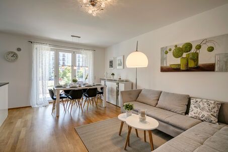 https://www.mrlodge.com/rent/4-room-apartment-munich-messestadt-riem-10668