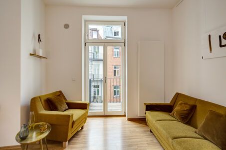 https://www.mrlodge.com/rent/2-room-apartment-munich-gaertnerplatzviertel-10715