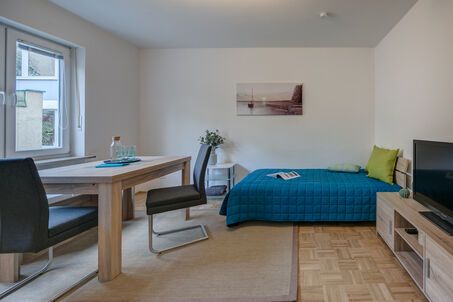 https://www.mrlodge.com/rent/1-room-apartment-munich-maxvorstadt-10777