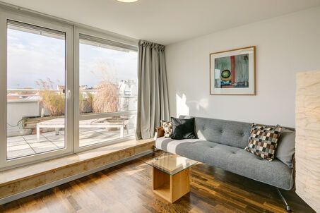 https://www.mrlodge.com/rent/2-room-apartment-munich-maxvorstadt-10812