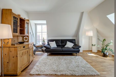 https://www.mrlodge.com/rent/3-room-apartment-munich-bogenhausen-10873