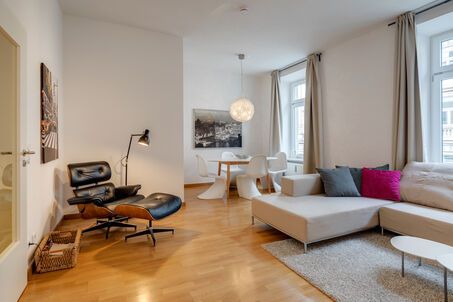 https://www.mrlodge.com/rent/3-room-apartment-munich-glockenbachviertel-10946