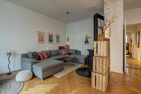 https://www.mrlodge.com/rent/3-room-apartment-munich-neuhausen-10998