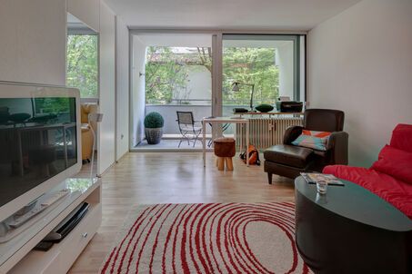 https://www.mrlodge.com/rent/2-room-apartment-munich-maxvorstadt-11016