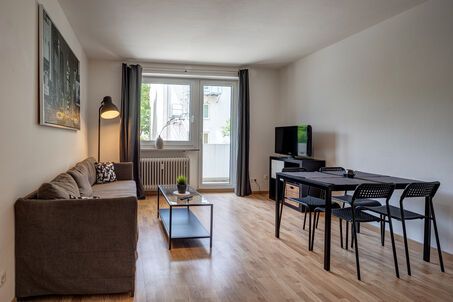 https://www.mrlodge.com/rent/1-room-apartment-munich-maxvorstadt-11083