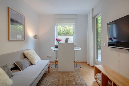 https://www.mrlodge.com/rent/1-room-apartment-munich-herzogpark-11152
