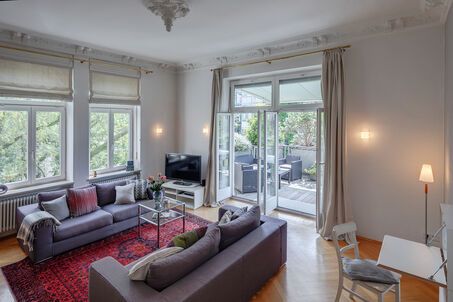https://www.mrlodge.com/rent/4-room-apartment-munich-schwabing-11160
