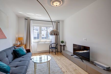 https://www.mrlodge.com/rent/2-room-apartment-munich-schwabing-west-11582