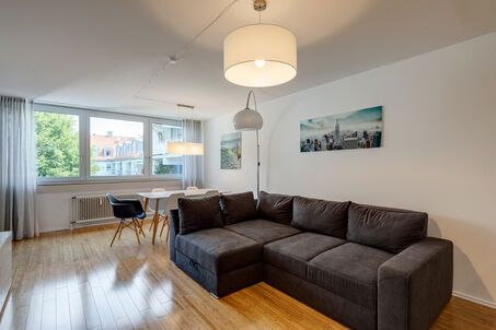https://www.mrlodge.com/rent/2-room-apartment-munich-maxvorstadt-11639