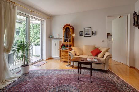 https://www.mrlodge.com/rent/2-room-apartment-munich-schwabing-west-11677
