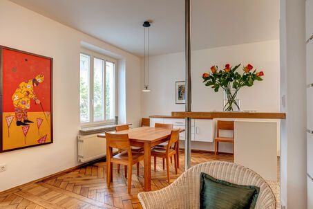 https://www.mrlodge.com/rent/2-room-apartment-munich-au-haidhausen-11729