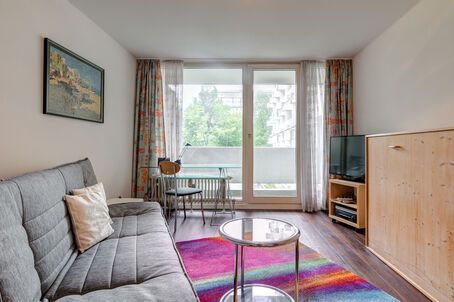 https://www.mrlodge.com/rent/1-room-apartment-munich-au-haidhausen-1178