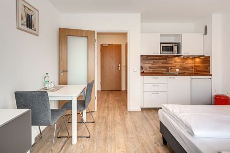 https://www.mrlodge.com/rent/1-room-apartment-munich-nymphenburg-gern-11954