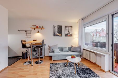 https://www.mrlodge.com/rent/1-room-apartment-munich-neuhausen-12099