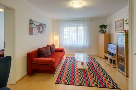 https://www.mrlodge.com/rent/2-room-apartment-munich-maxvorstadt-1215
