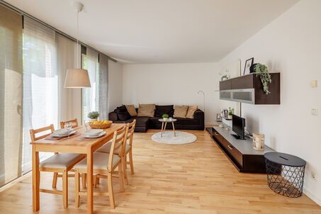 https://www.mrlodge.com/rent/2-room-apartment-munich-messestadt-riem-12287