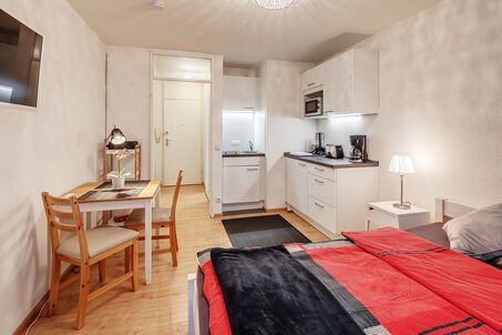https://www.mrlodge.com/rent/1-room-apartment-munich-neuhausen-12357
