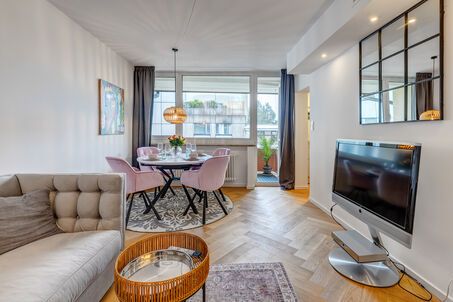 https://www.mrlodge.com/rent/2-room-apartment-munich-schwabing-west-12641