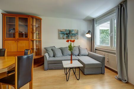 https://www.mrlodge.com/rent/2-room-apartment-munich-perlach-13059