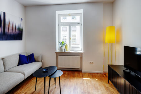 https://www.mrlodge.com/rent/2-room-apartment-munich-westend-13518