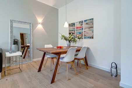 https://www.mrlodge.com/rent/2-zimmer-wohnung-muenchen-maxvorstadt-1368