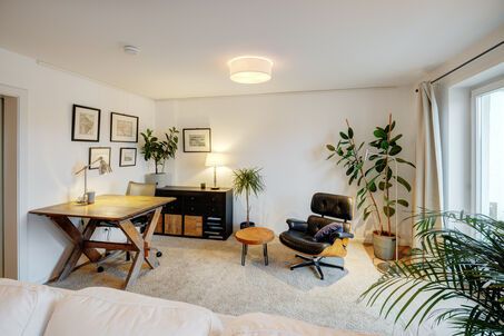 https://www.mrlodge.com/rent/6-room-apartment-munich-gaertnerplatzviertel-13830