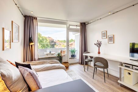 https://www.mrlodge.com/rent/1-room-apartment-munich-schwabing-1425