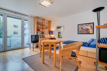 https://www.mrlodge.com/rent/1-room-apartment-munich-schwabing-1856