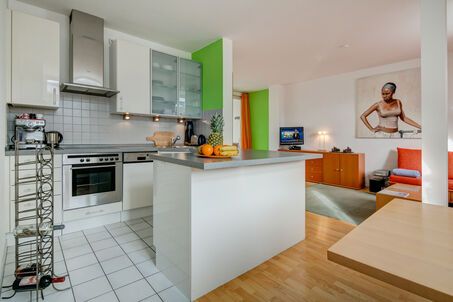 https://www.mrlodge.com/rent/2-room-apartment-munich-glockenbachviertel-1958