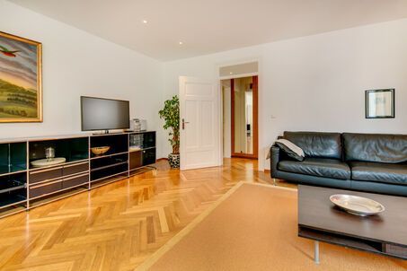 https://www.mrlodge.com/rent/3-room-apartment-munich-au-haidhausen-2116
