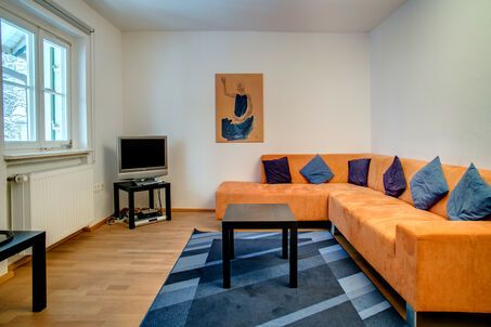 https://www.mrlodge.com/rent/3-room-apartment-munich-solln-2378