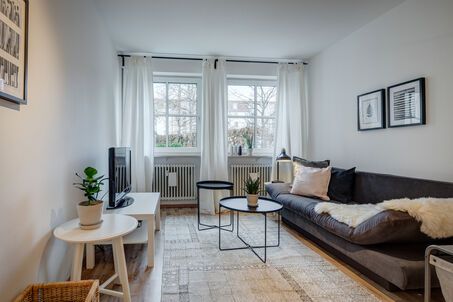 https://www.mrlodge.com/rent/2-room-apartment-munich-schwabing-266