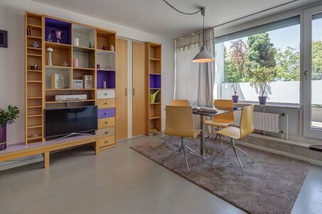 https://www.mrlodge.com/rent/2-room-apartment-munich-maxvorstadt-2774