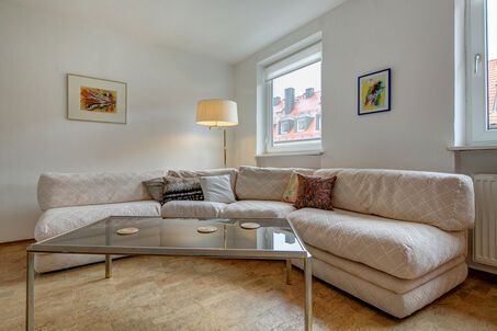 https://www.mrlodge.com/rent/3-room-apartment-munich-schwabing-3553