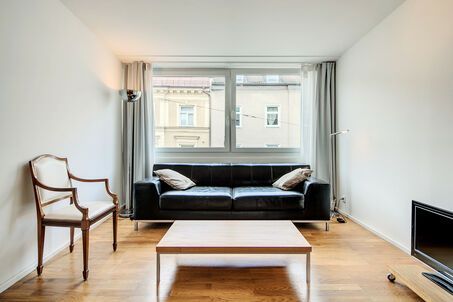 https://www.mrlodge.com/rent/2-room-apartment-munich-glockenbachviertel-3598