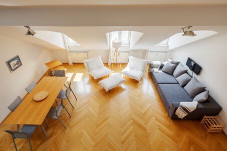 https://www.mrlodge.com/rent/2-room-apartment-munich-gaertnerplatzviertel-3714