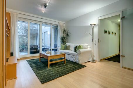 https://www.mrlodge.com/rent/2-room-apartment-munich-maxvorstadt-38