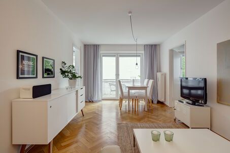 https://www.mrlodge.com/rent/2-room-apartment-munich-schwabing-3854