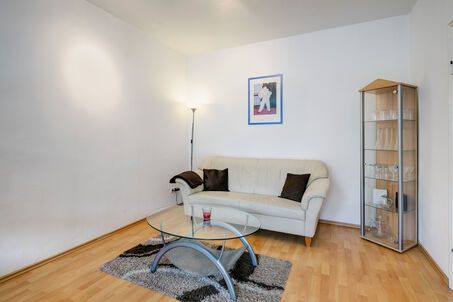 https://www.mrlodge.com/rent/2-room-apartment-munich-nymphenburg-3981