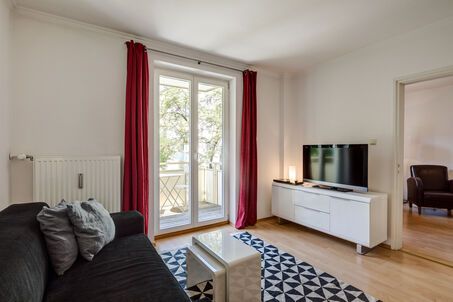 https://www.mrlodge.com/rent/3-room-apartment-munich-maxvorstadt-4004