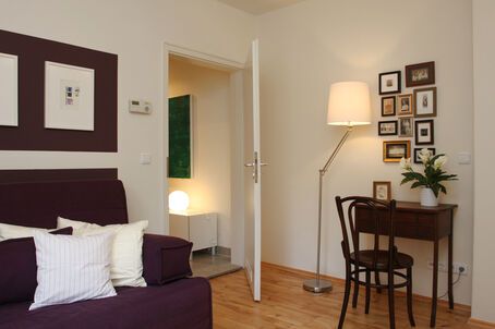 https://www.mrlodge.com/rent/1-room-apartment-munich-isarvorstadt-4153