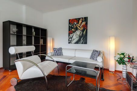 https://www.mrlodge.com/rent/2-room-apartment-munich-bogenhausen-4187